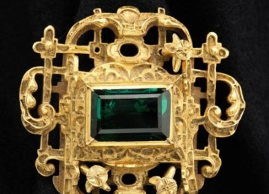 “阿托查”号沉船上发现的祖母绿金饰，价值在15至25万美元之间。