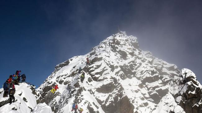 麦克称，这里是奥地利最高的山峰，也是我走过的最惊人的高空绳索。