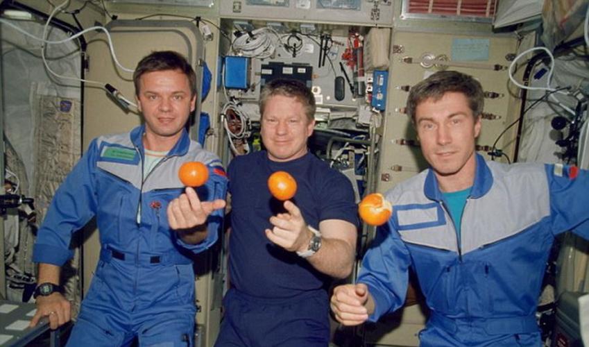 自2000年11月2日俄罗斯第1远征队抵达国际空间站以来，国际空间站持续派遣宇航员驻守。