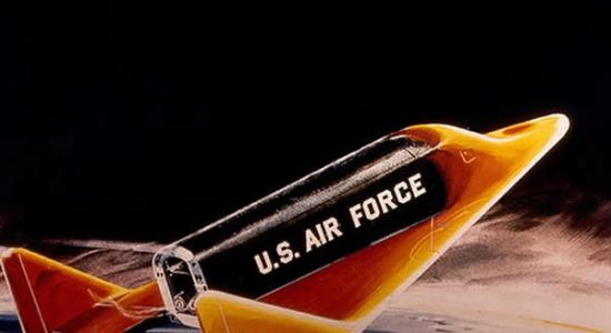 1957年后美国就开始研制可重复使用的航天器
