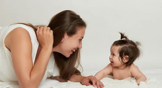 遗传因素和母乳喂养的组合可能影响婴儿感知情绪的能力