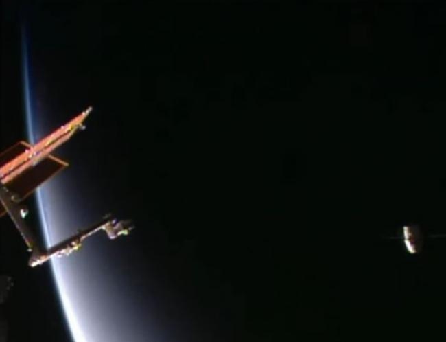 NASA预告“龙”无人货运飞船将重返地球。