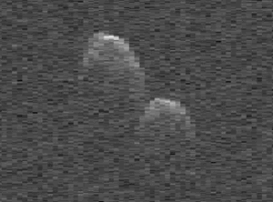 近距离掠过地球的花生形状“密接小行星”1999 JD6