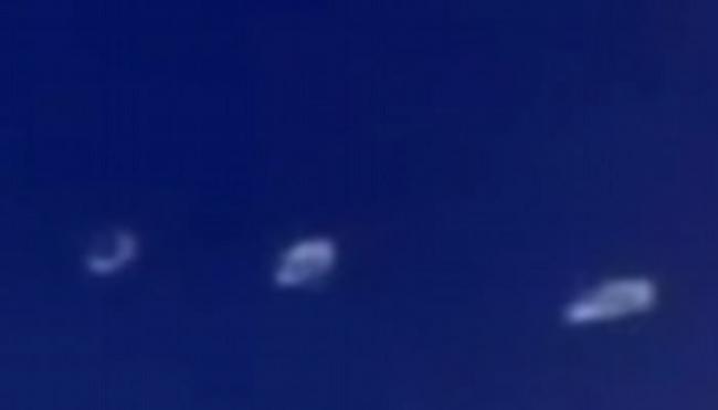 国际空间站附近飘过奇怪UFO状白团　阴谋论者：外星人