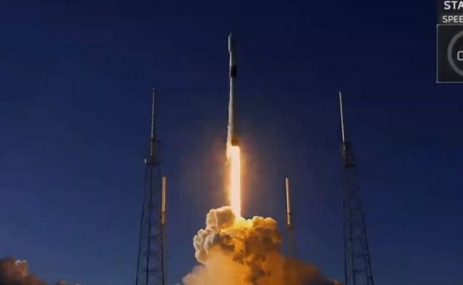 猎鹰9号火箭带同第3代全球定位系统（GPS）卫星上太空。