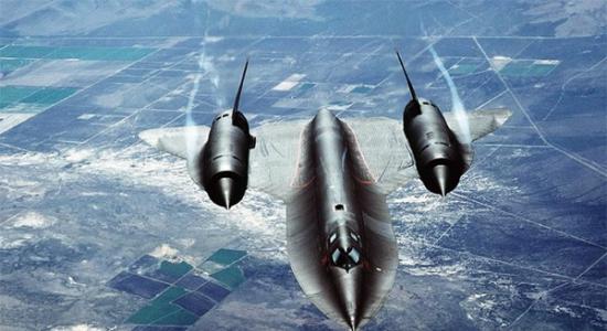 SR-71黑鸟隐形战略侦察机是目前世界上飞得最快、最高的飞机。