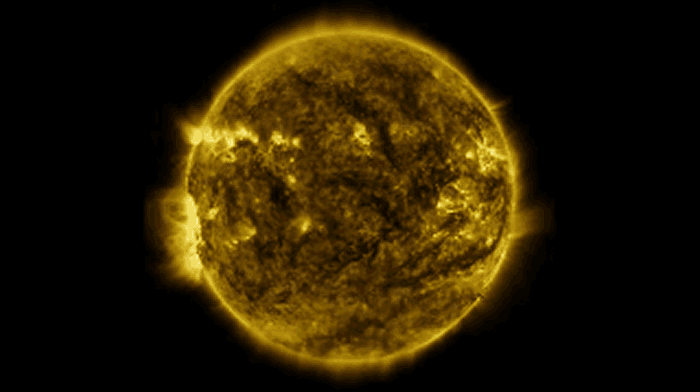 美国NASA公布一段太阳“闪焰”壮观画面