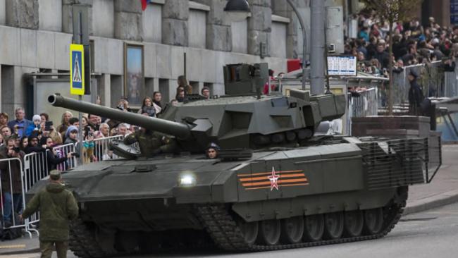 美军还没看到就被打爆？俄罗斯新主战坦克T-14型阿玛塔（Armata）射程高达12公里