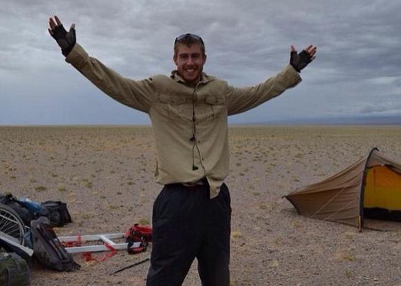 英国23岁冒险家成为首名独行横越蒙古大地的人