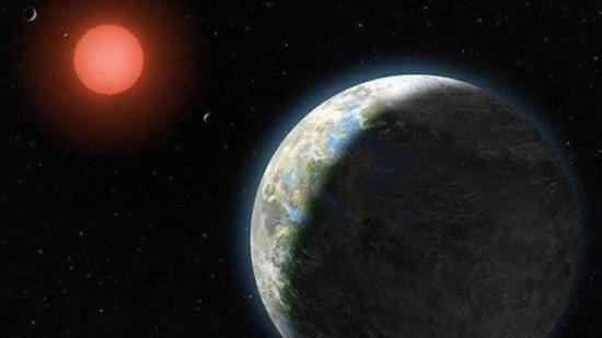 “Gliese 581g”与其环绕的红矮星“Gliese 581”