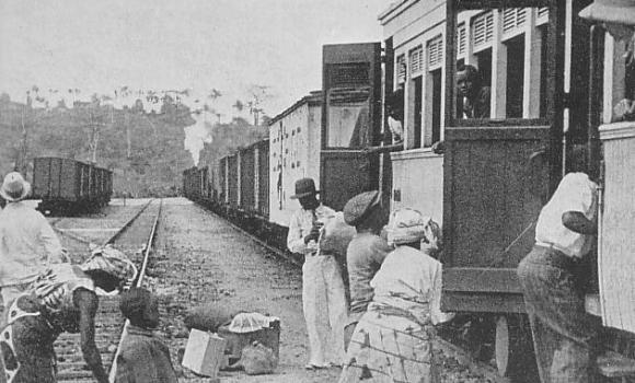 金沙萨于1930年代建设铁路系统，令爱滋病病毒得以扩散。