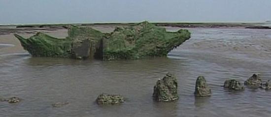英国诺威奇海岸发现第二个青铜器时代遗址――水下巨石阵”