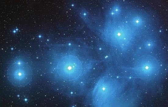 昴星团，又称七姊妹星团，正在引起距离测量上的麻烦。