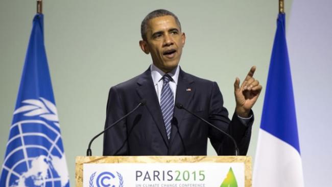 奥巴马于2015年在巴黎气候峰会上发言。