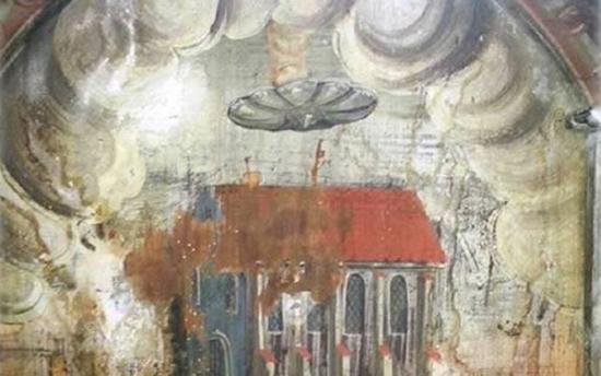 罗马尼亚中世纪教堂壁画惊现UFO