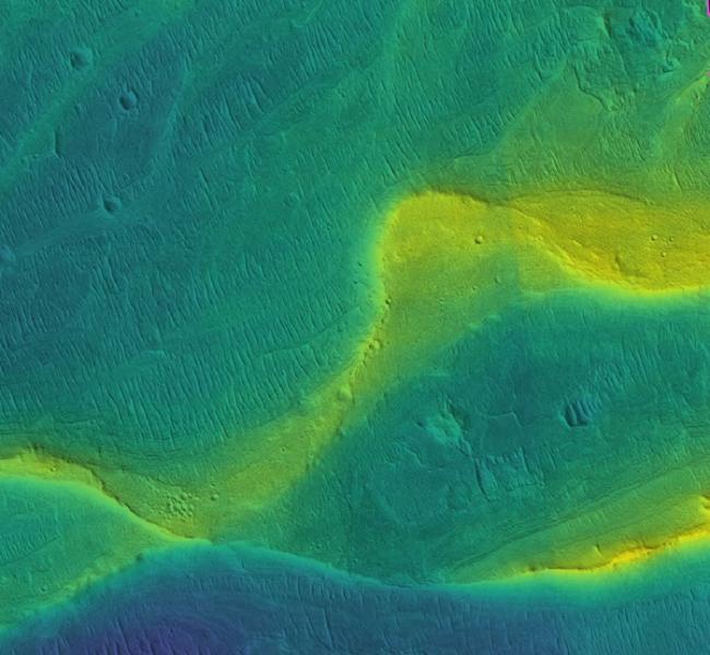 火星上的河川比当今地球上的更宽 湍急流水可能持续到近至10亿年前