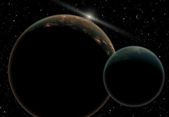 冥王星有五颗已知的天然卫星，构成了奇特的天体系统，但冥王星没有能力清理周围的轨道，因此其不具备行星的能力