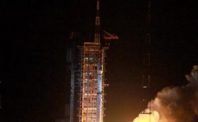 中国成功发射高分五号。