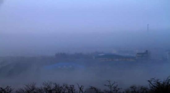山东省蓬莱市田横山景区出现平流雾美景