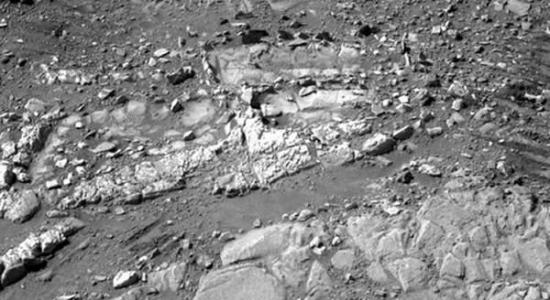 “机遇”号跨越火星最重要地质过渡遗迹