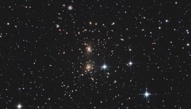 后发星系团（Coma Cluster）中可能充满暗物质