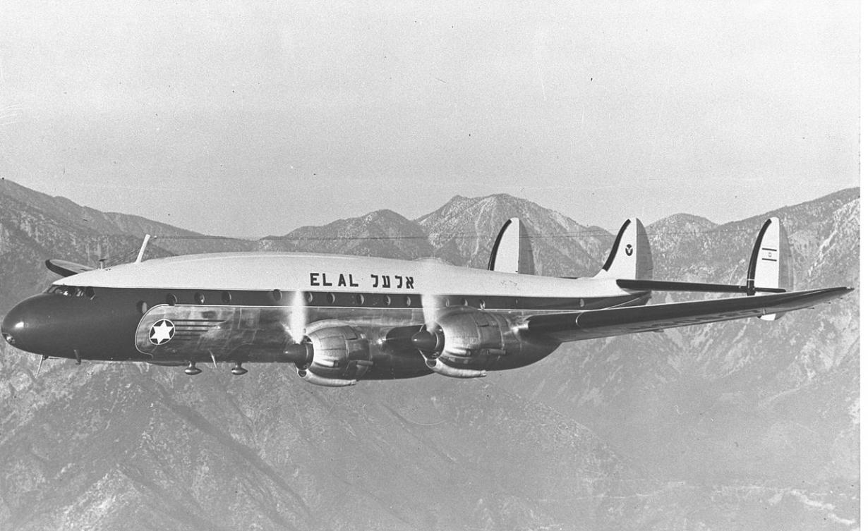 1955年7月27日，维也纳经停伊斯坦布尔飞往以色列特拉维夫的El Al Flight 402，在保加利亚领空被MiG-15喷气式战斗机在希腊国境线附近击中。2
