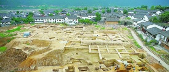 四川广元市昭化区昭化镇在建工地发现大规模秦汉时期墓葬群