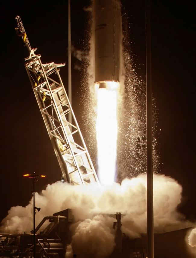 火箭在瓦勒普斯岛发射。