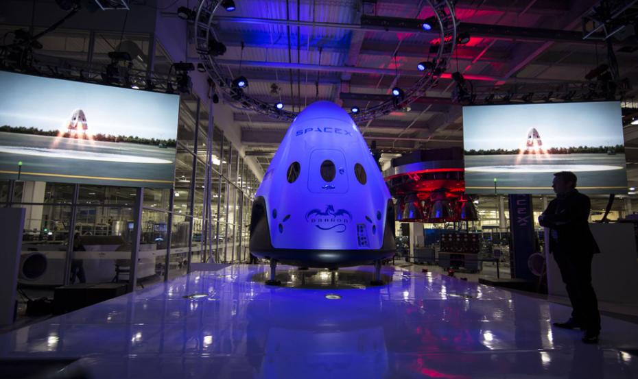 2014年5月29日SpaceX公司公布的载人“龙太空舱”。