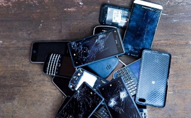 手机制造商“有预谋淘汰”方式推出手机会制造大量电子垃圾。