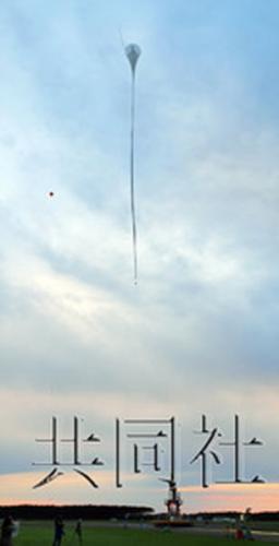 日本无人气球升至53.7公里高空创纪录