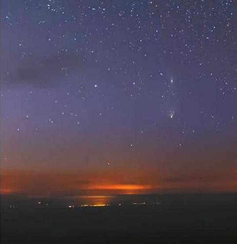天文爱好者在长白山拍摄到C/2011 L4彗星