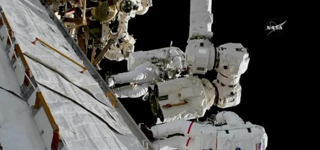 NASA：国际空间站美国舱段中使用的EMU 3003宇航服出现故障