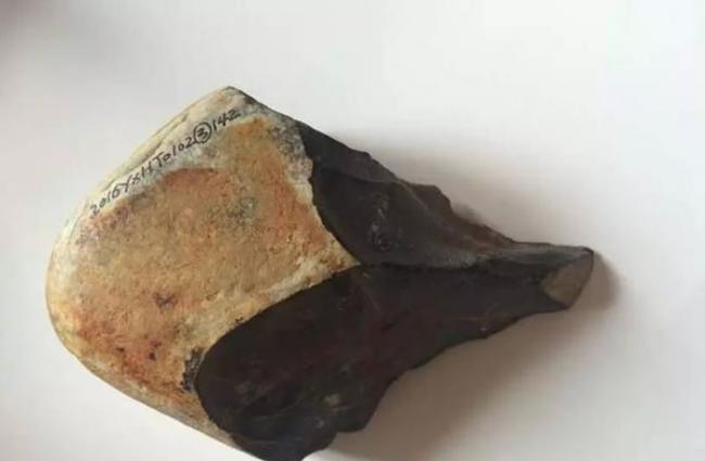 湖南益阳虎须山旧石器遗址发现中国原石斧