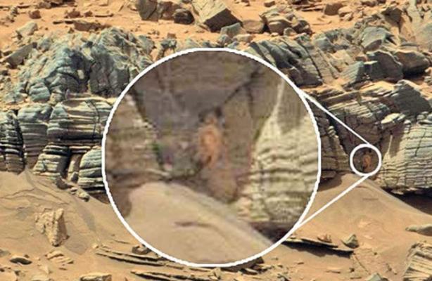 NASA不愿说出的火星真相：好奇号最新传回的火星表面照片中惊现螃蟹？
