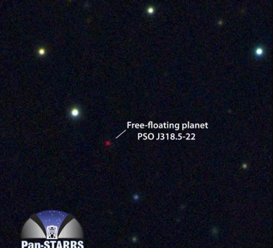Pan-STARRS1望远镜获取的流浪行星PSO J318.5-22多彩色图像。这颗行星非常寒冷暗弱，比金星的可见光波段亮度低大约1000亿倍。其大部分能量辐射