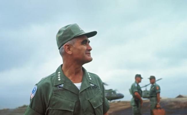 威斯特摩兰有意以核武对付北越部队。