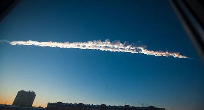 2013年2月，一颗较大的陨星在俄罗斯车里雅宾斯克碰撞爆炸