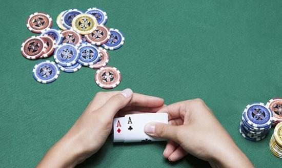 荷兰大学研究发现：空肚赌钱亦可以让人作出更准确的决定