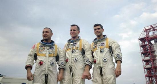 “阿波罗1号”训练中失火