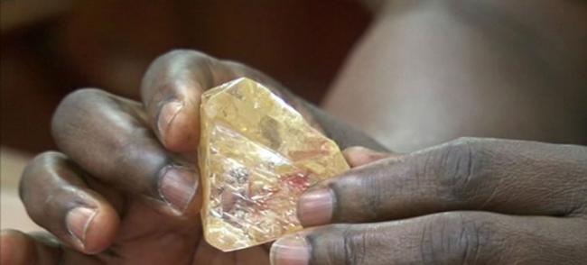 世界上最穷的国家：西非狮子山共和国挖出709克拉钻石希望翻身