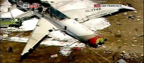 韩亚航空公司波音777客机在美国旧金山国际机场着陆时失事