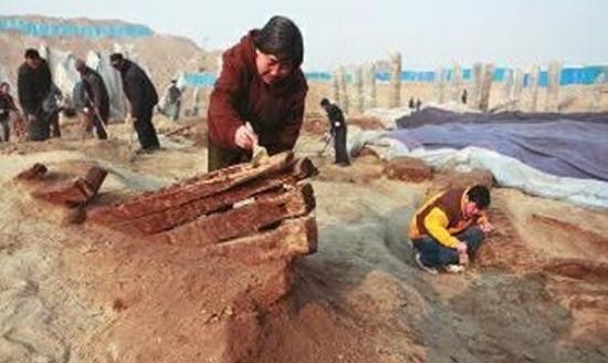 西安古渭河古船出土 或藏大量文物