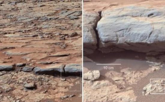 火星表面的高清照片，科学家试图寻找感兴趣的地方进行深入调查