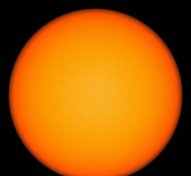 太阳呈现无黑子状态 地球小冰河时期或会提早来到