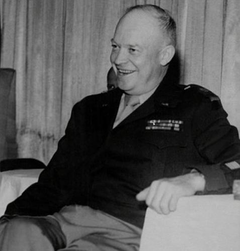 美国前国会及国防部顾问古德爆料，前总统艾森豪威尔(见图)曾三度晤外星人。