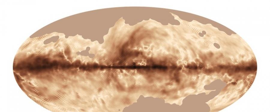 图像中的指纹状漩涡让人联想到2014年初公布的一幅图像，后者展示了对银河系星际尘埃放射的偏振光进行的第一次全天空观测结果。通过测量偏振光，天文学家能够研究导致偏
