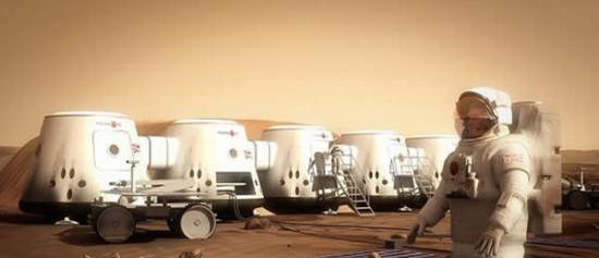“火星一号”移民计划的一幅概念图，栖息地和火星车处在背景中。将由谁制造这些栖息地目前还是一个未知数。从外观来看，它们与SpaceX公司计划研制的“红龙”太空舱类