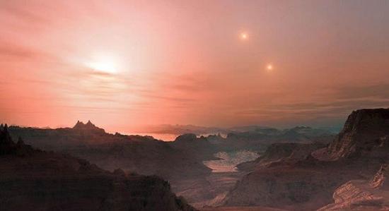 超级地球行星格利泽667Cc上观看的日落。这颗行星是银河系内几十亿颗潜在可居住行星之一
