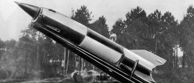 二战结束后苏联在德国V-2导弹基础上研制出首枚导弹R-1